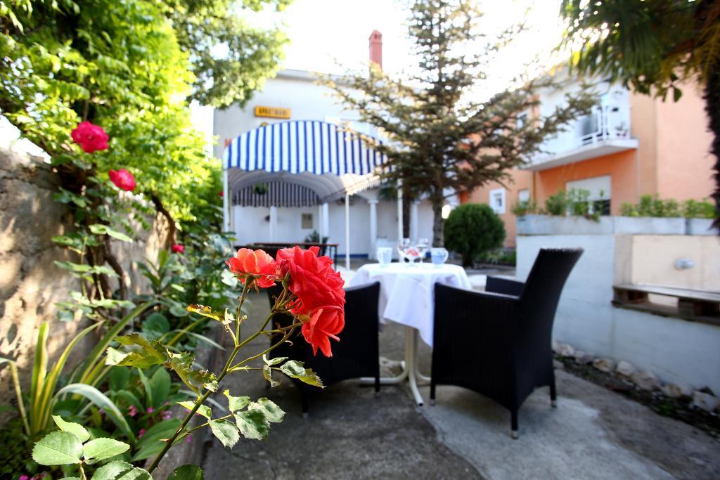 Rooms & Apartments Soline Nuove Biograd Na Moru Exterior photo