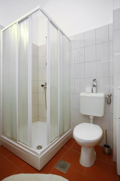 Rooms & Apartments Soline Nuove Biograd Na Moru Exterior photo