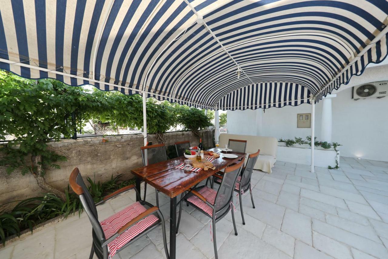 Rooms & Apartments Soline Nuove Biograd Na Moru Exterior photo